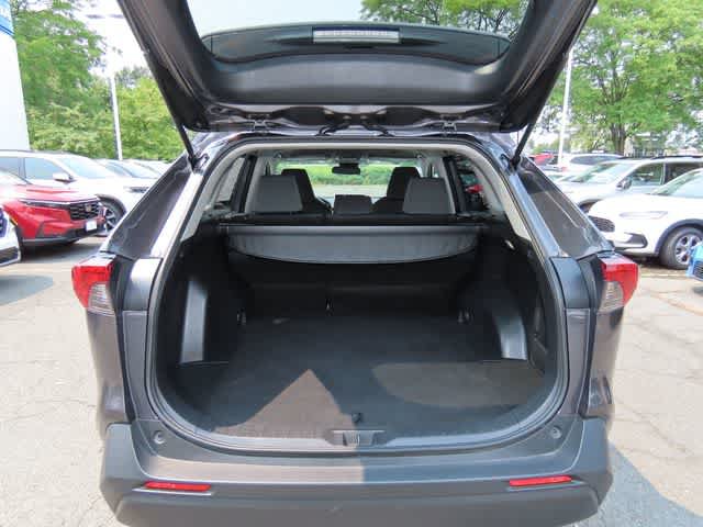 Used 2025 Toyota RAV4 XLE AWD/4WD image 11