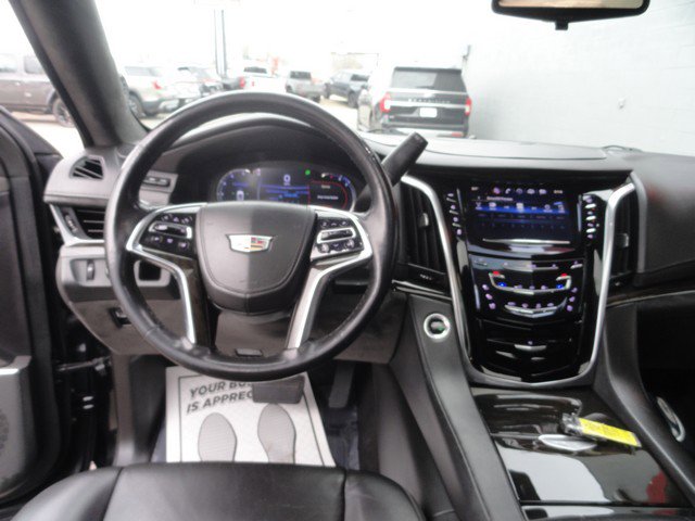 Used 2020 Cadillac Escalade ESV Platinum RWD image 17
