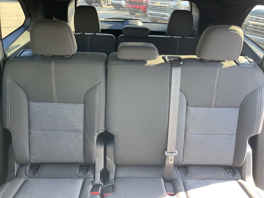 New 2026 GMC Acadia Elevation image 16