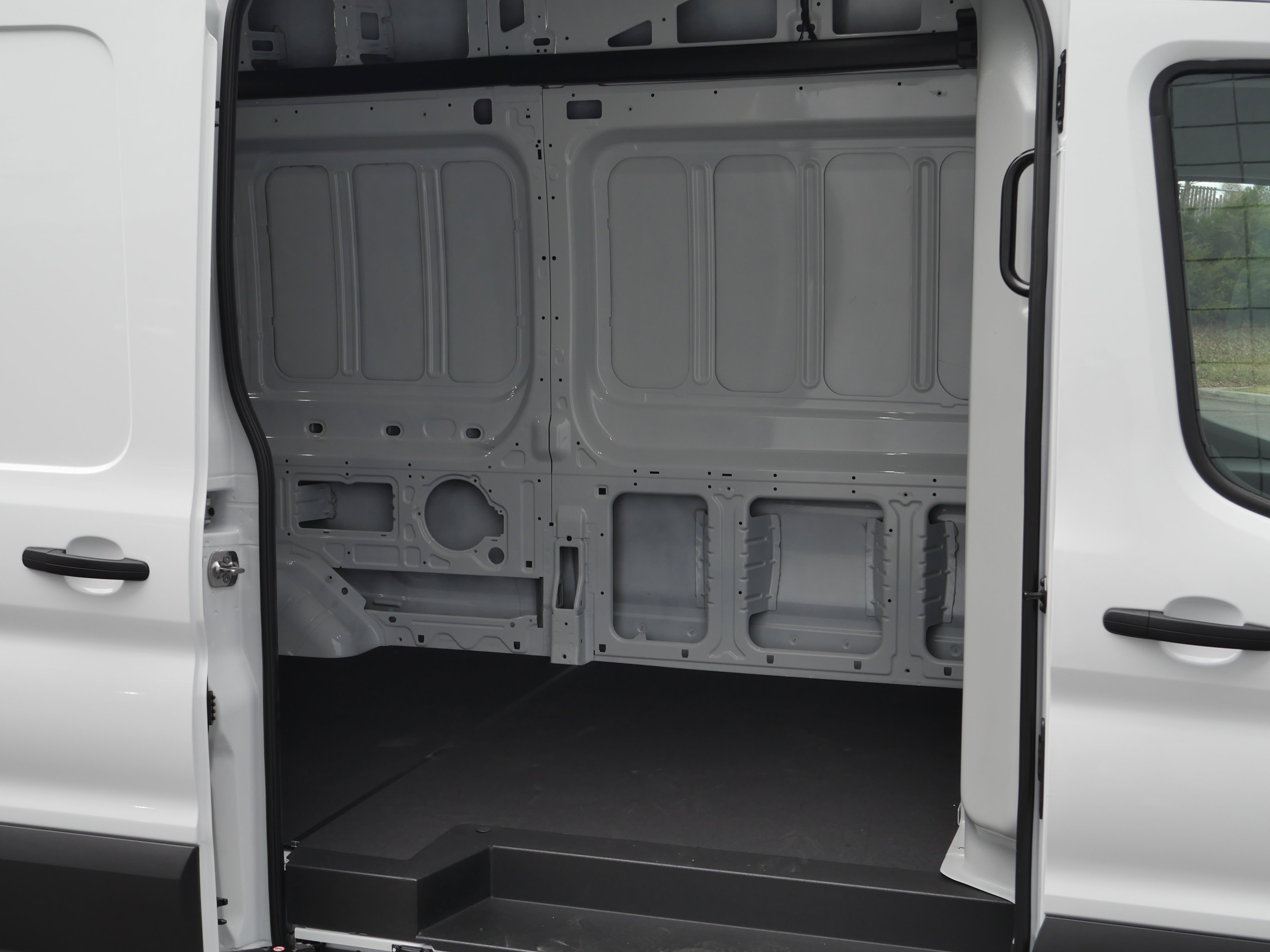 New 2026 Ford Transit 350 148 High Roof AWD image 31