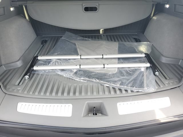 Certified 2024 Cadillac XT5 Premium Luxury w/ LPO, Floor Liner Package AWD/4WD image 8