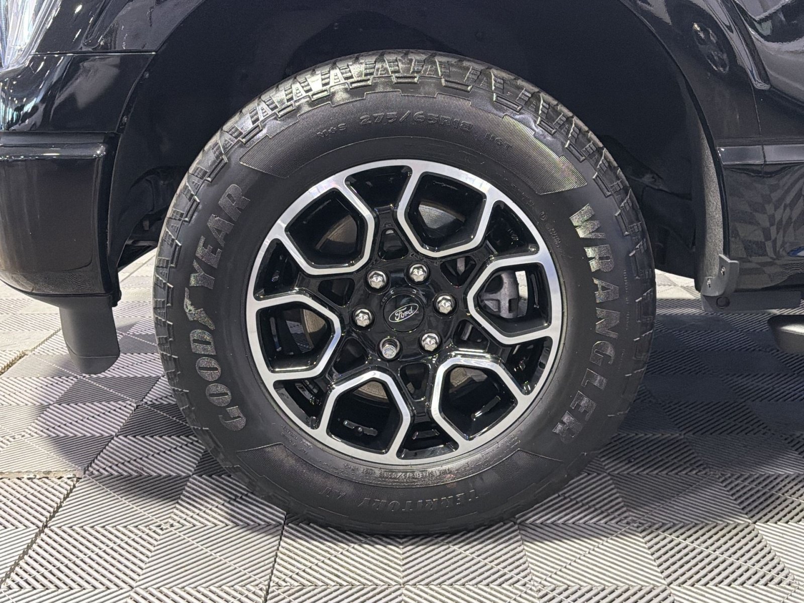 Used 2023 Ford F150 XLT w/ Equipment Group 302A High AWD/4WD image 16