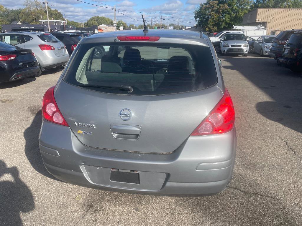 Used 2012 Nissan Versa 1.8 S w/ Plus Pkg image 5