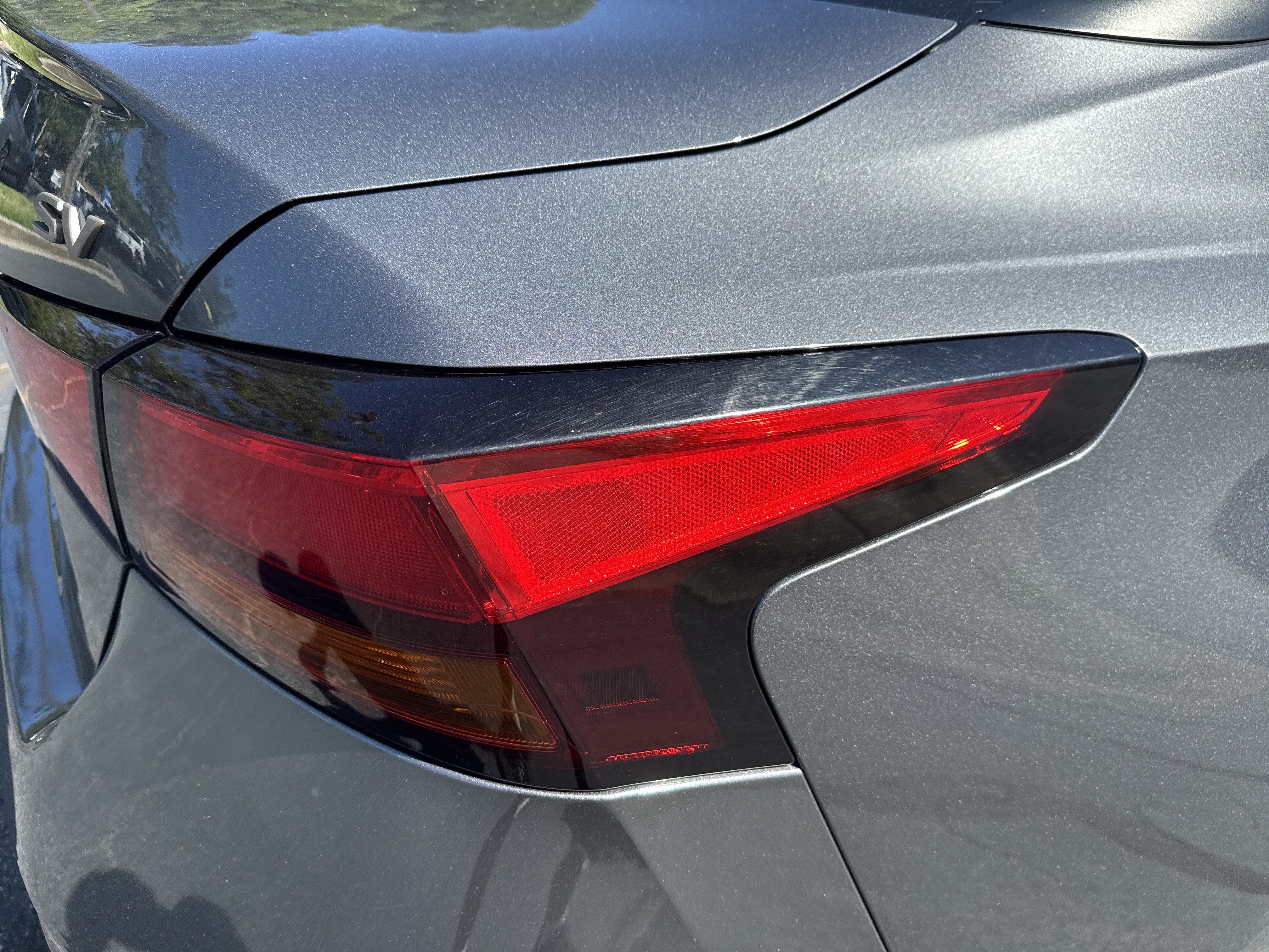 Used 2024 Nissan Altima 2.5 SV FWD image 9