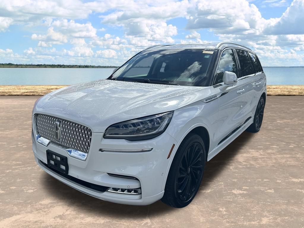 Used 2021 Lincoln Aviator Reserve w/ Equipment Group 208A AWD/4WD image 4