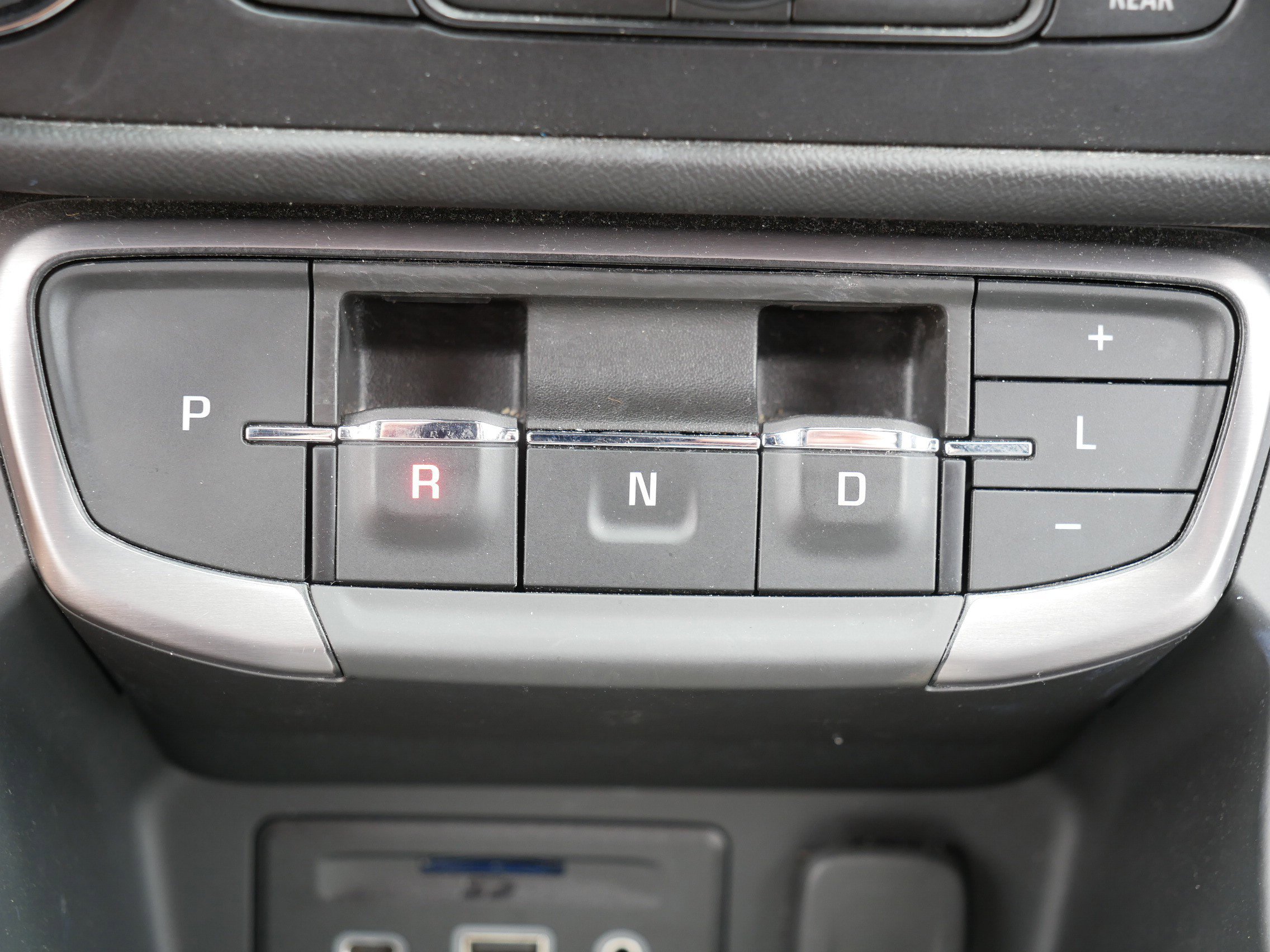 Used 2023 GMC Terrain AT4 AWD/4WD image 29