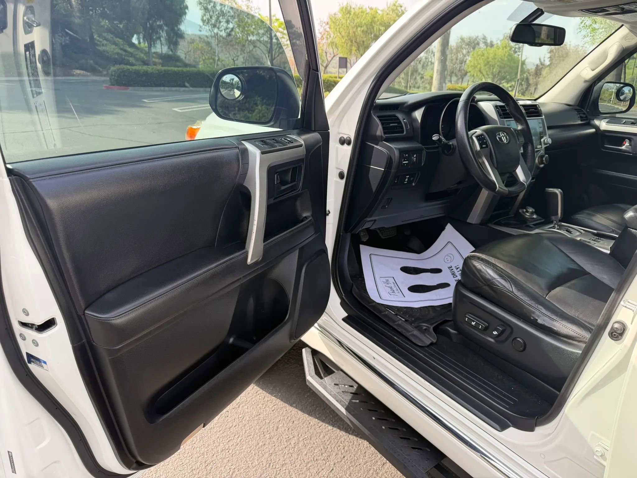 Used 2010 Toyota 4Runner Limited image 9