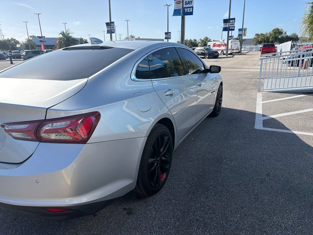 Used 2022 Chevrolet Malibu LT w/ Leather Package FWD image 8