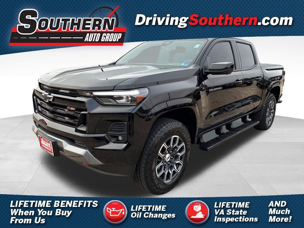 Used 2024 Chevrolet Colorado Z71 w/ Z71 Convenience Package 2