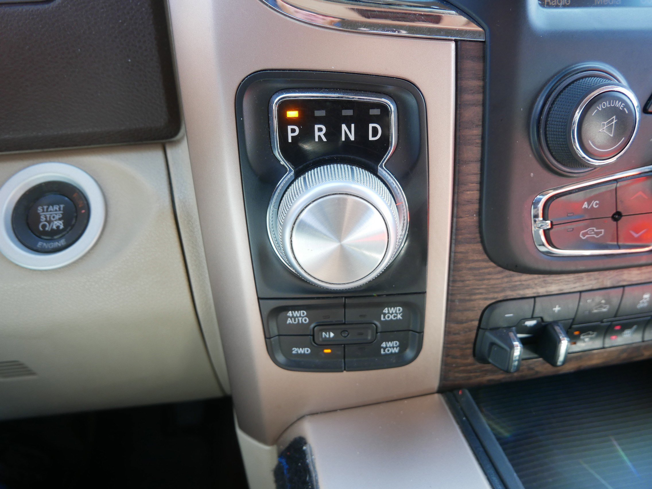 Used 2014 RAM 1500 Laramie Longhorn w/ Convenience Group image 29