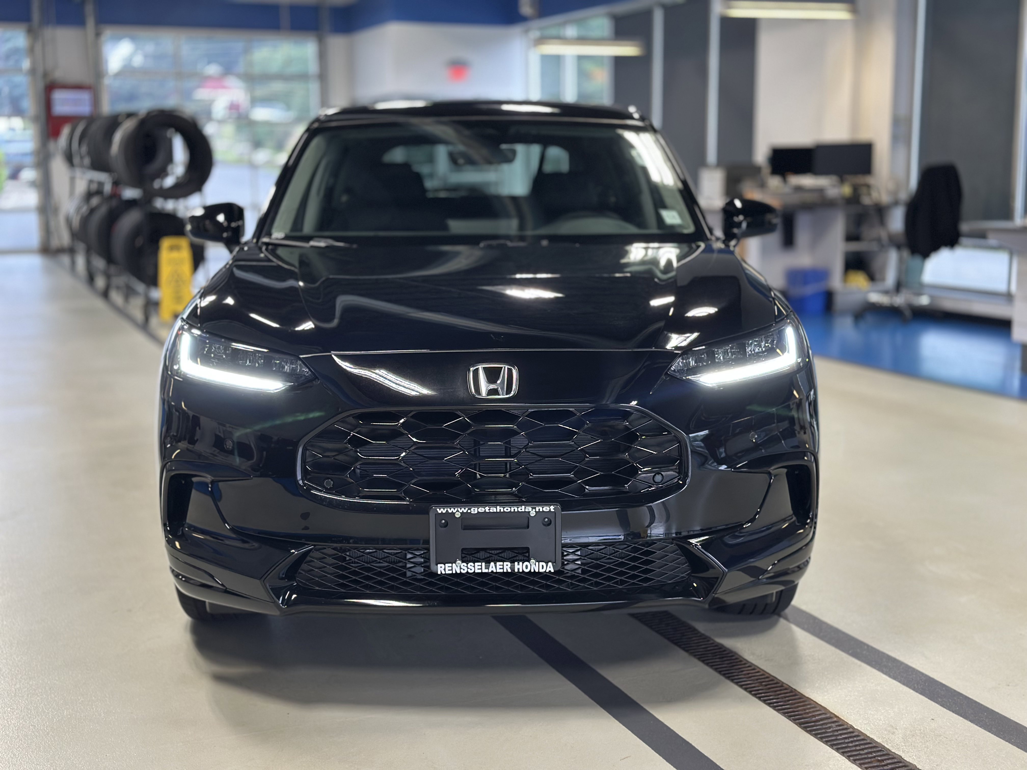 New 2026 Honda HR-V EX-L image 2