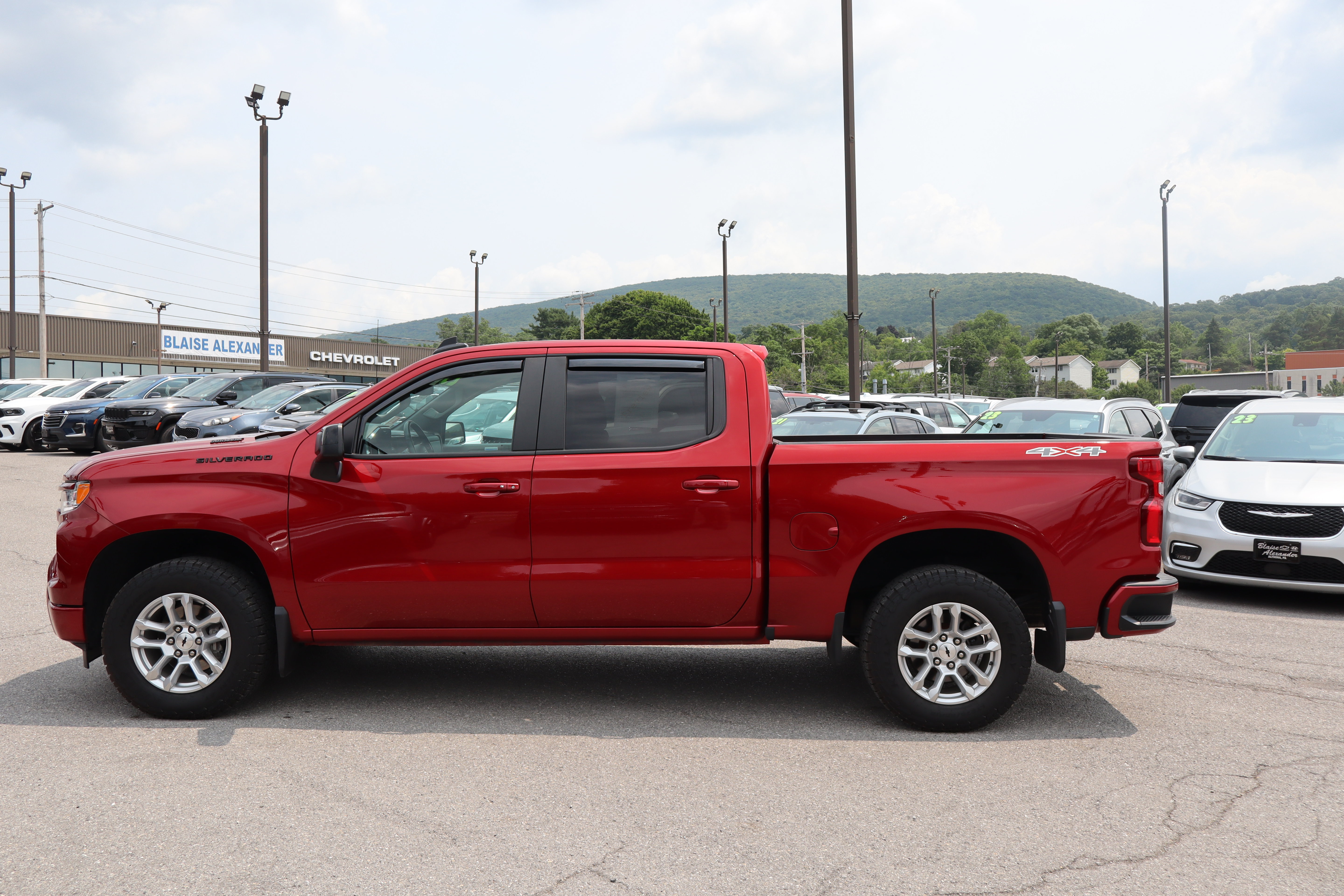 Used 2023 Chevrolet Silverado 1500 RST w/ LPO, Liner Protection Package AWD/4WD image 7