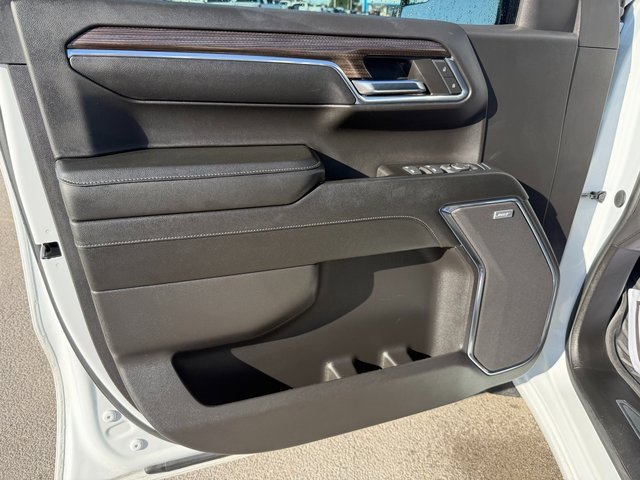 Used 2024 Chevrolet Silverado 1500 LT Trail Boss w/ Convenience Package II image 10