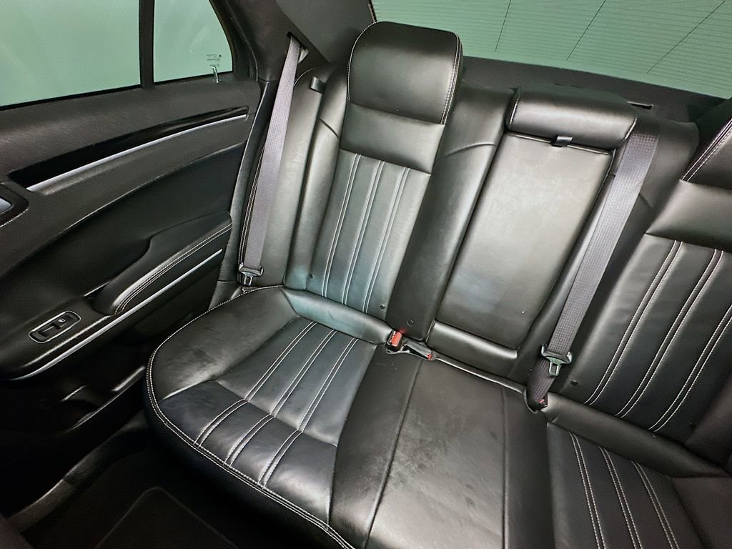 Used 2022 Chrysler 300 S image 12