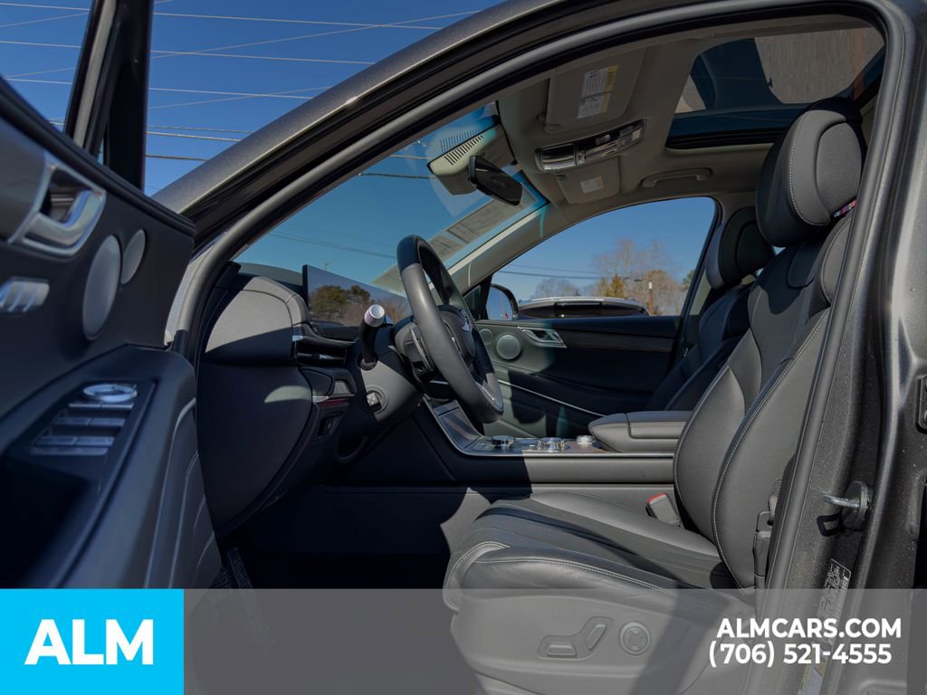 Used 2025 Genesis GV80 2.5T Advanced image 10