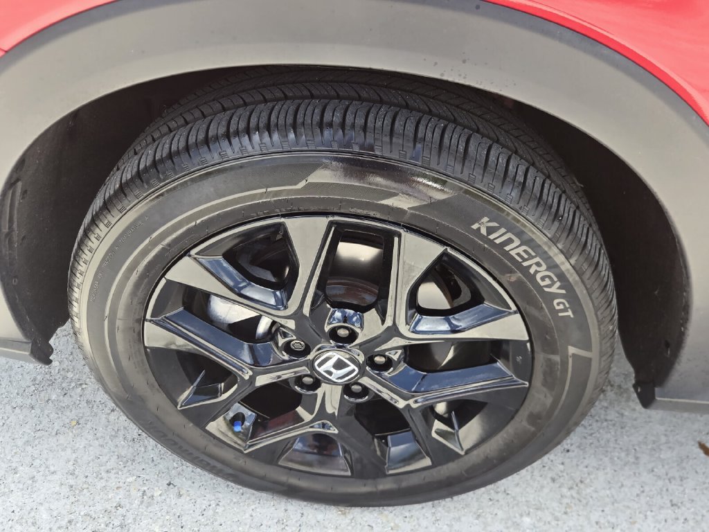 Certified 2025 Honda HR-V Sport image 10