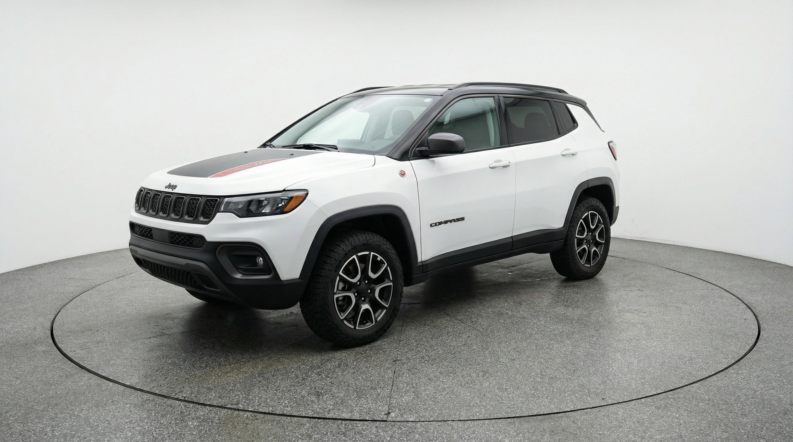 Used 2025 Jeep Compass Trailhawk w/ Trailer Tow Group image 3