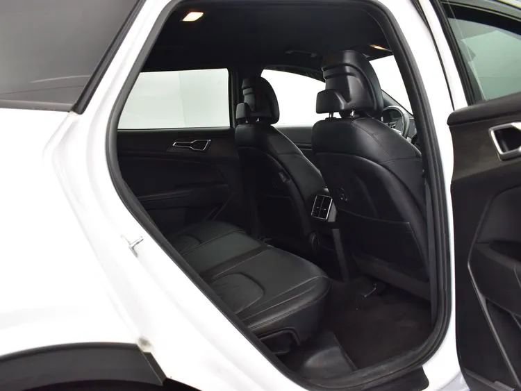 Used 2023 Kia Sportage X-Line AWD/4WD image 18