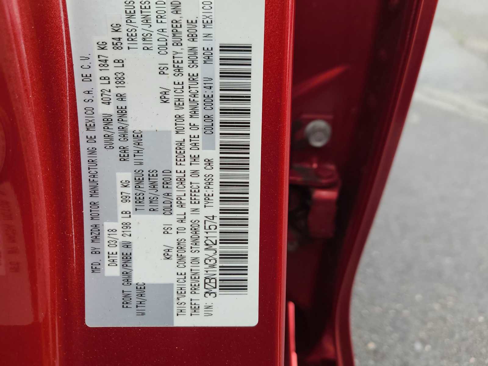 Used 2018 MAZDA MAZDA3 Grand Touring w/ Premium Equipment Package image 29