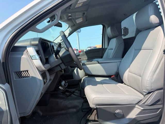 New 2026 Ford F550 4x4 Regular Cab Super Duty image 16