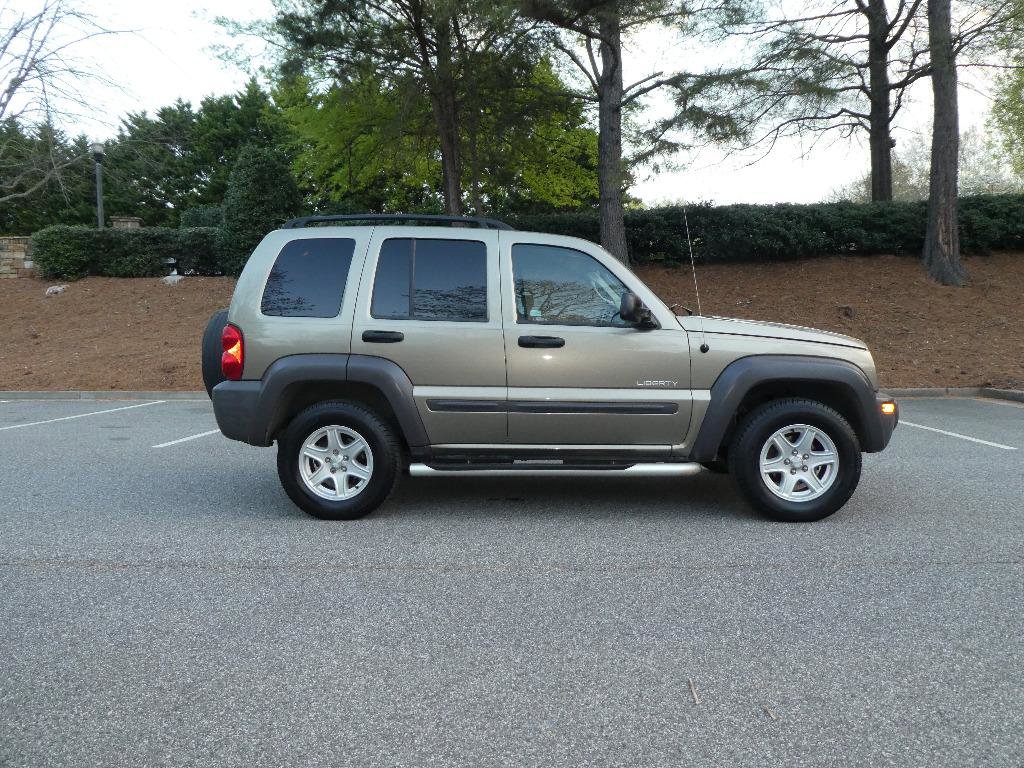 Used 2004 Jeep Liberty Sport w/ PWR Convenience Group image 2