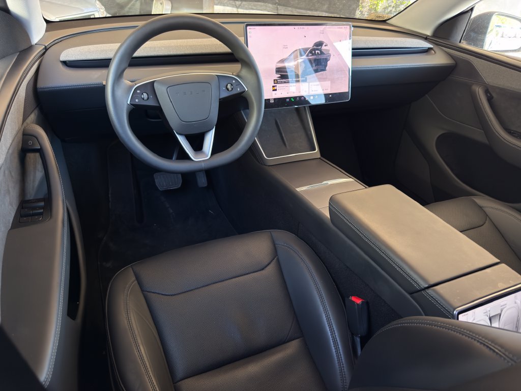 Used 2026 Tesla Model Y AWD image 12