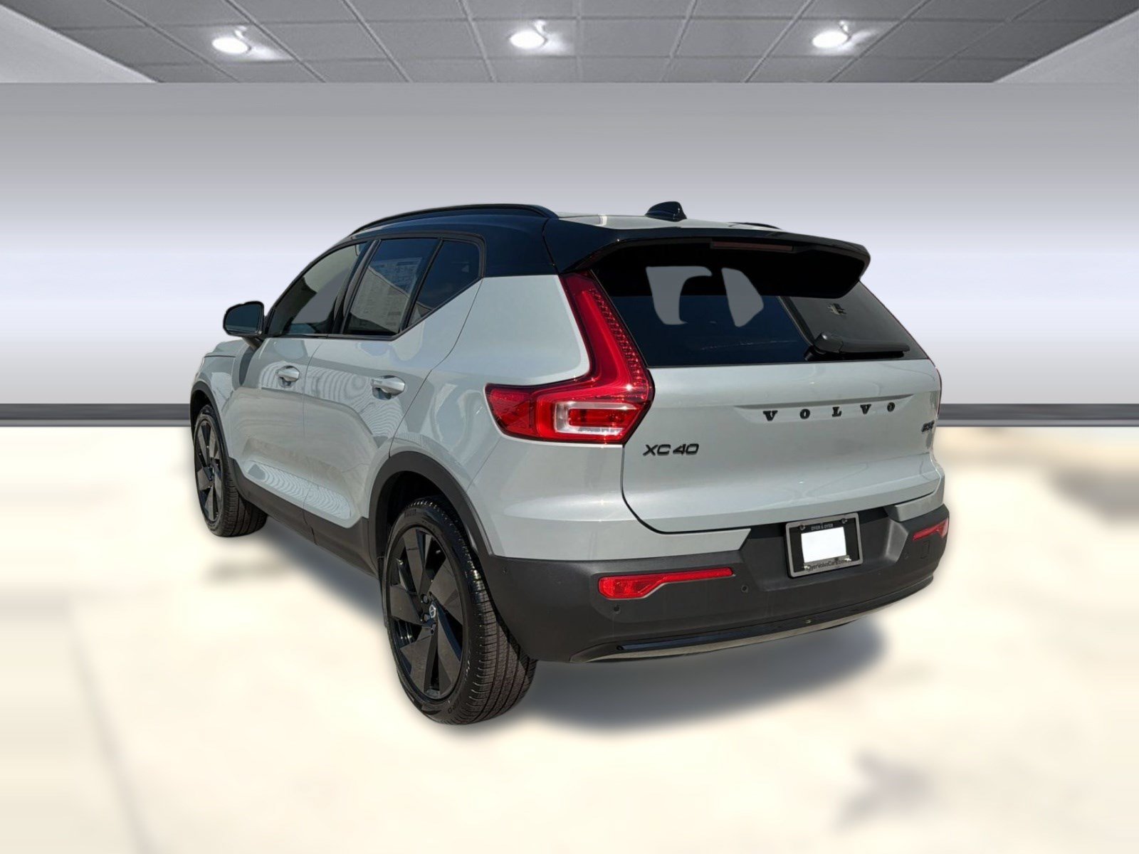 New 2026 Volvo XC40 B5 Ultra w/ Climate Package AWD/4WD image 3