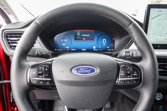 Used 2023 Ford Escape Platinum image 12