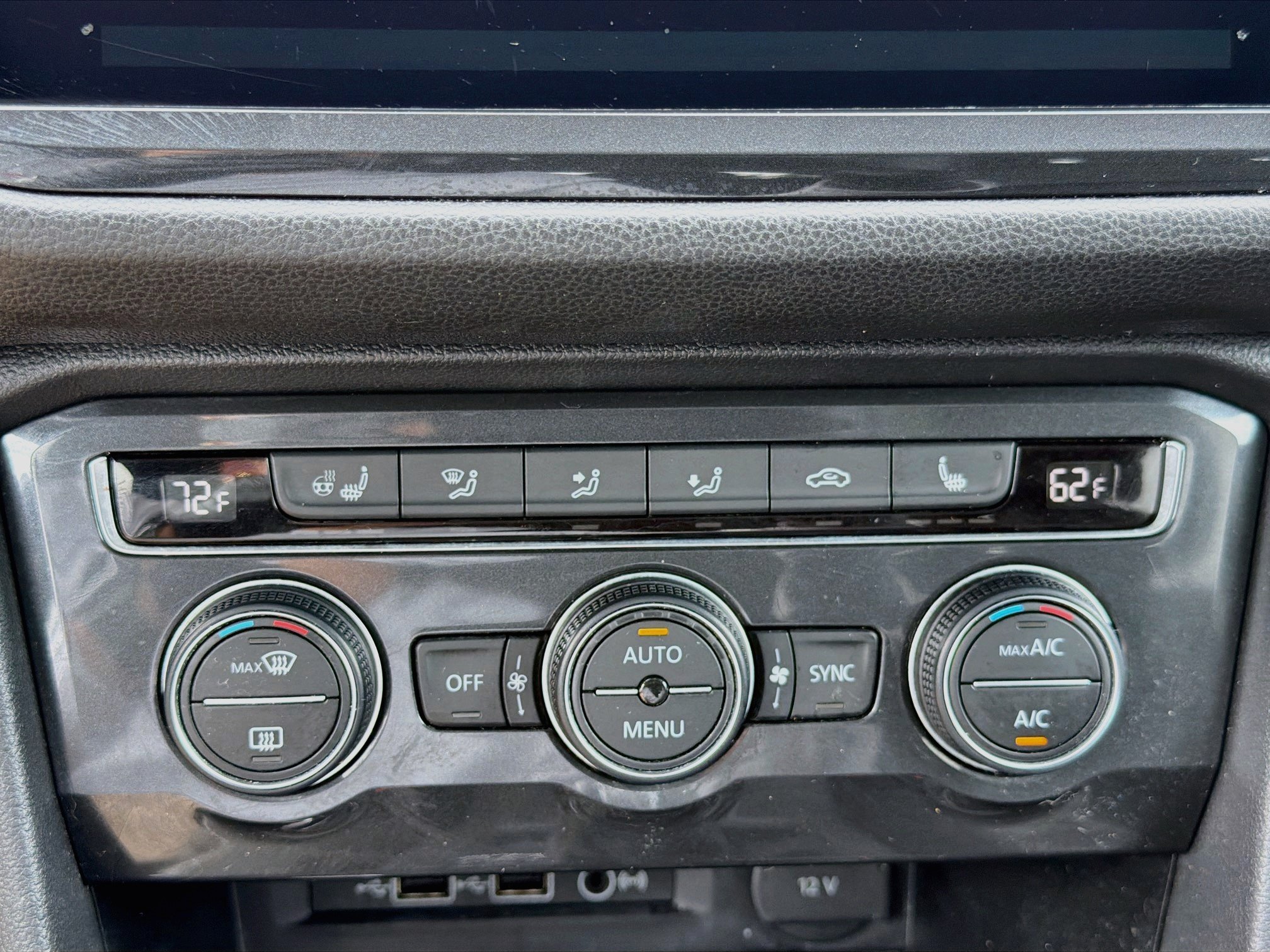 Used 2019 Volkswagen Tiguan SEL Premium w/ 3rd Row Seat Package AWD/4WD image 34