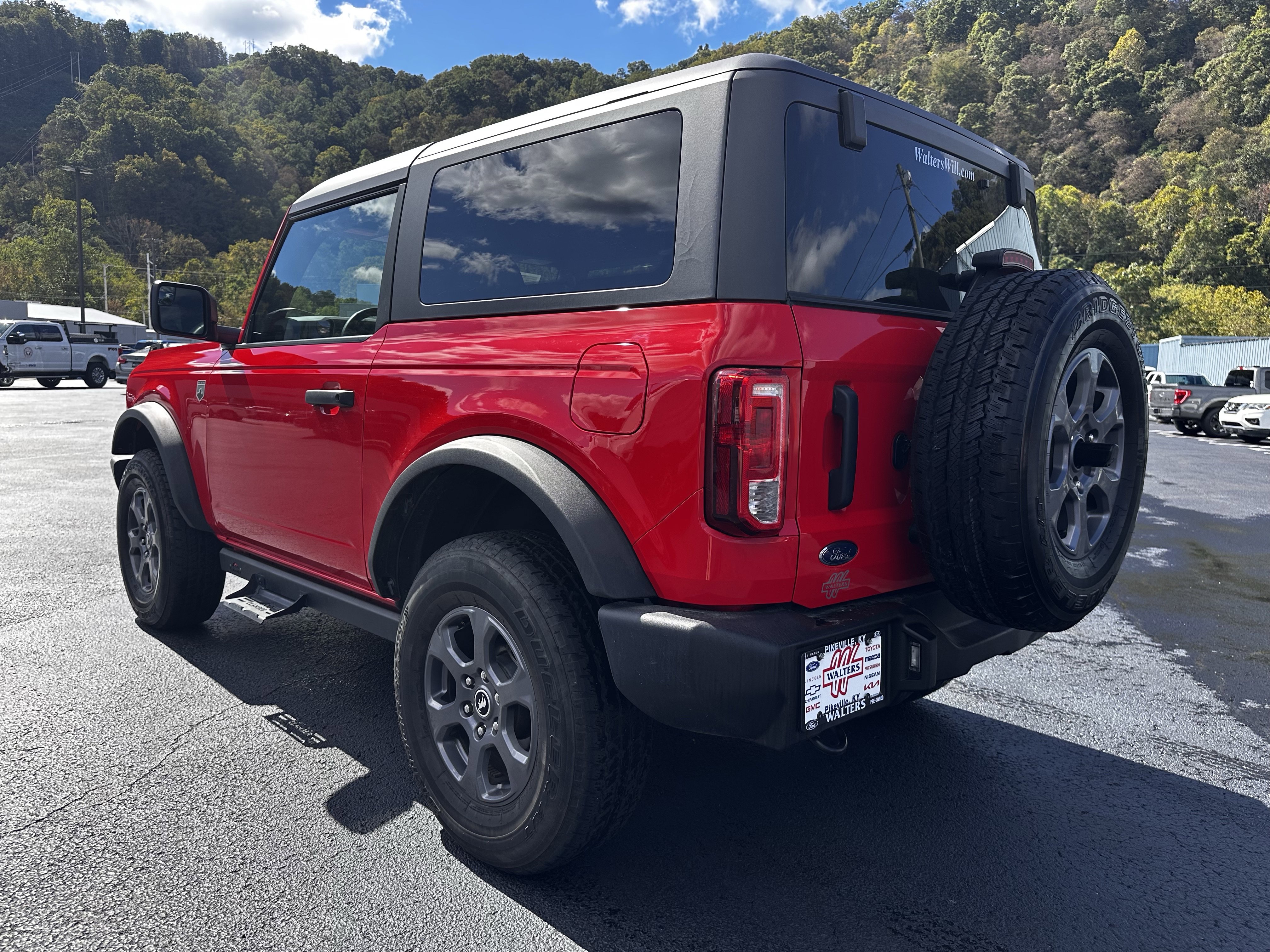 Used 2023 Ford Bronco Big Bend image 3