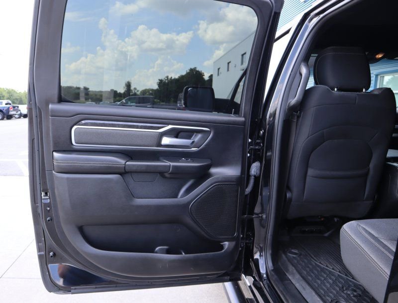 Used 2021 RAM 1500 Big Horn image 17