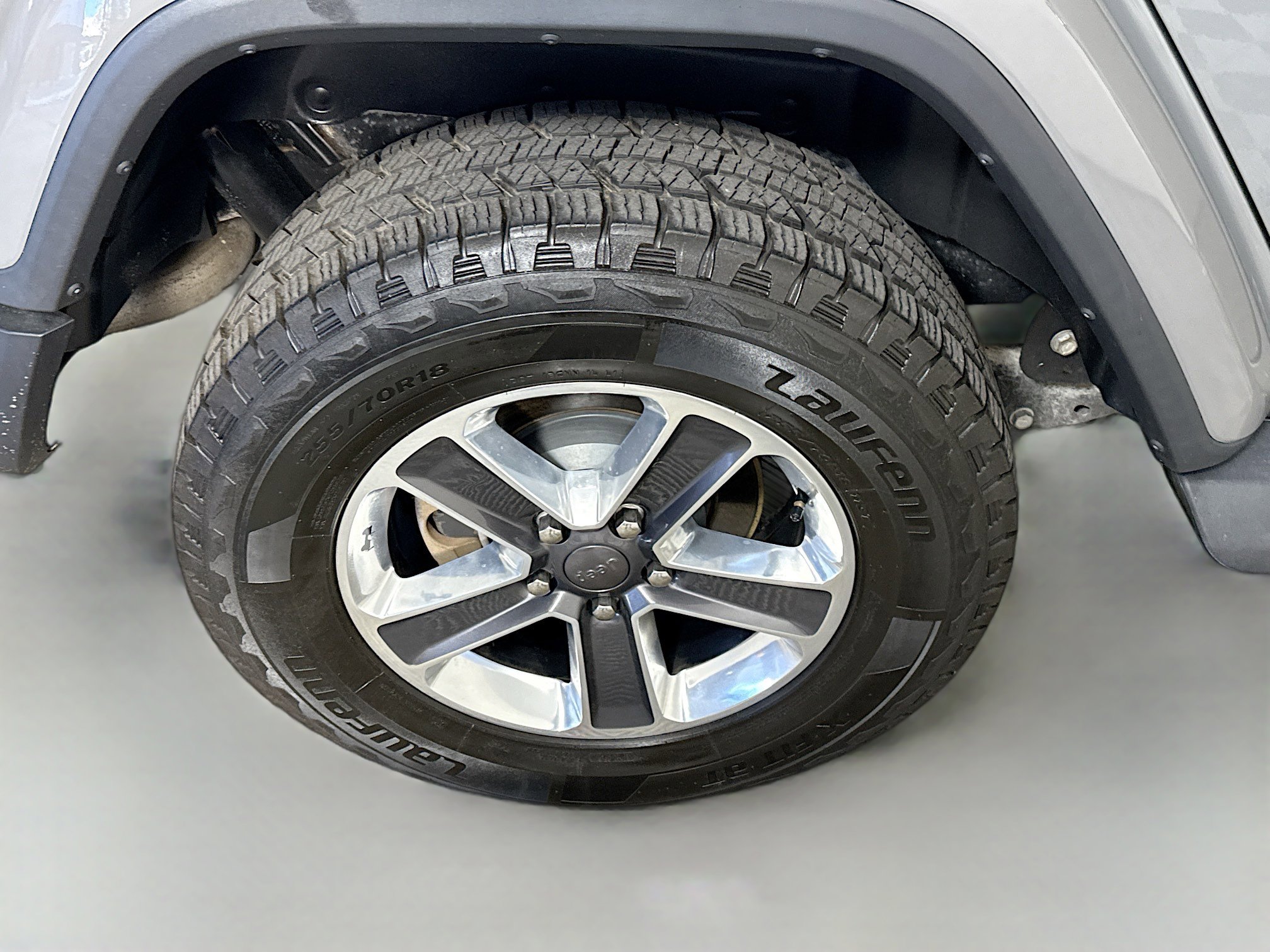 Used 2018 Jeep Wrangler Unlimited Sahara image 33