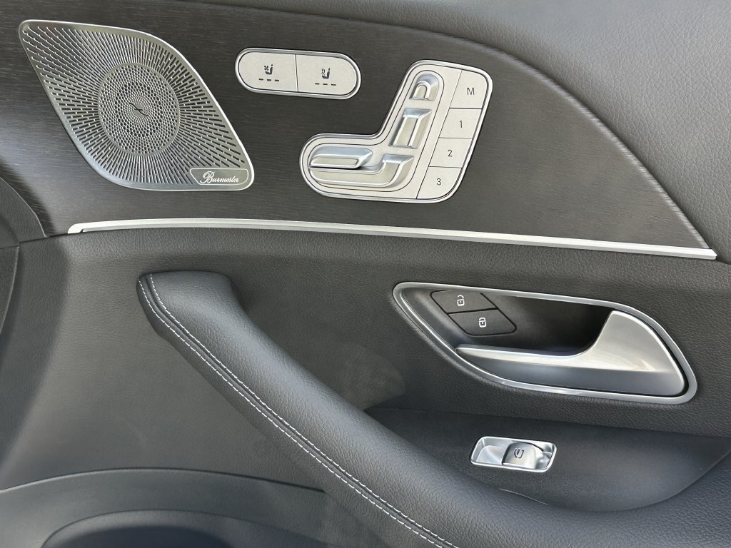 New 2026 Mercedes-Benz GLS 450 4MATIC image 17