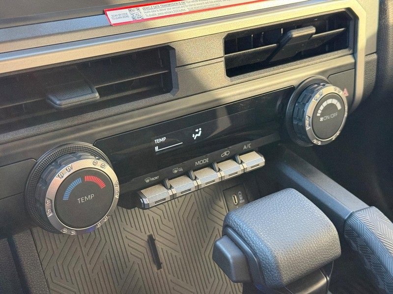 Used 2025 Toyota 4Runner SR5 image 28