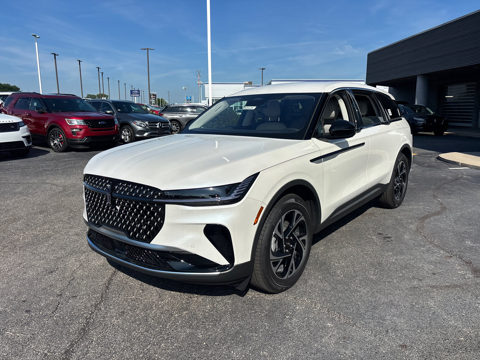 New 2026 Lincoln Nautilus Premier AWD/4WD image 3