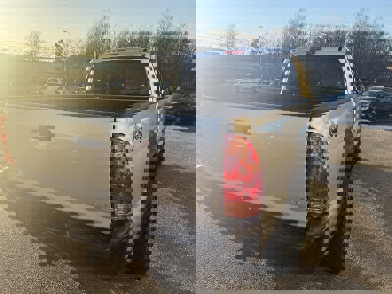 Used 2013 Toyota Tacoma 4x4 Access Cab V6 image 6