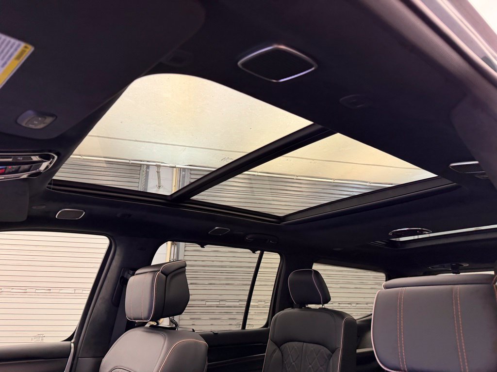 New 2026 Jeep Grand Wagoneer Summit AWD/4WD image 22