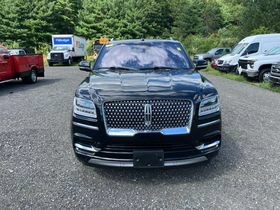 Used 2019 Lincoln Navigator Reserve AWD/4WD image 3