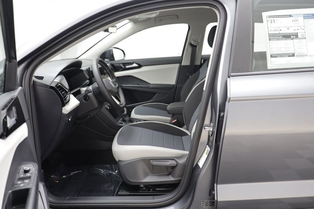 New 2026 Volkswagen Taos S image 6