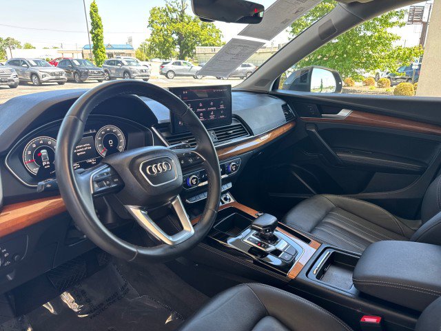 Used 2022 Audi Q5 2.0T Premium Plus w/ Premium Plus Package AWD/4WD image 10