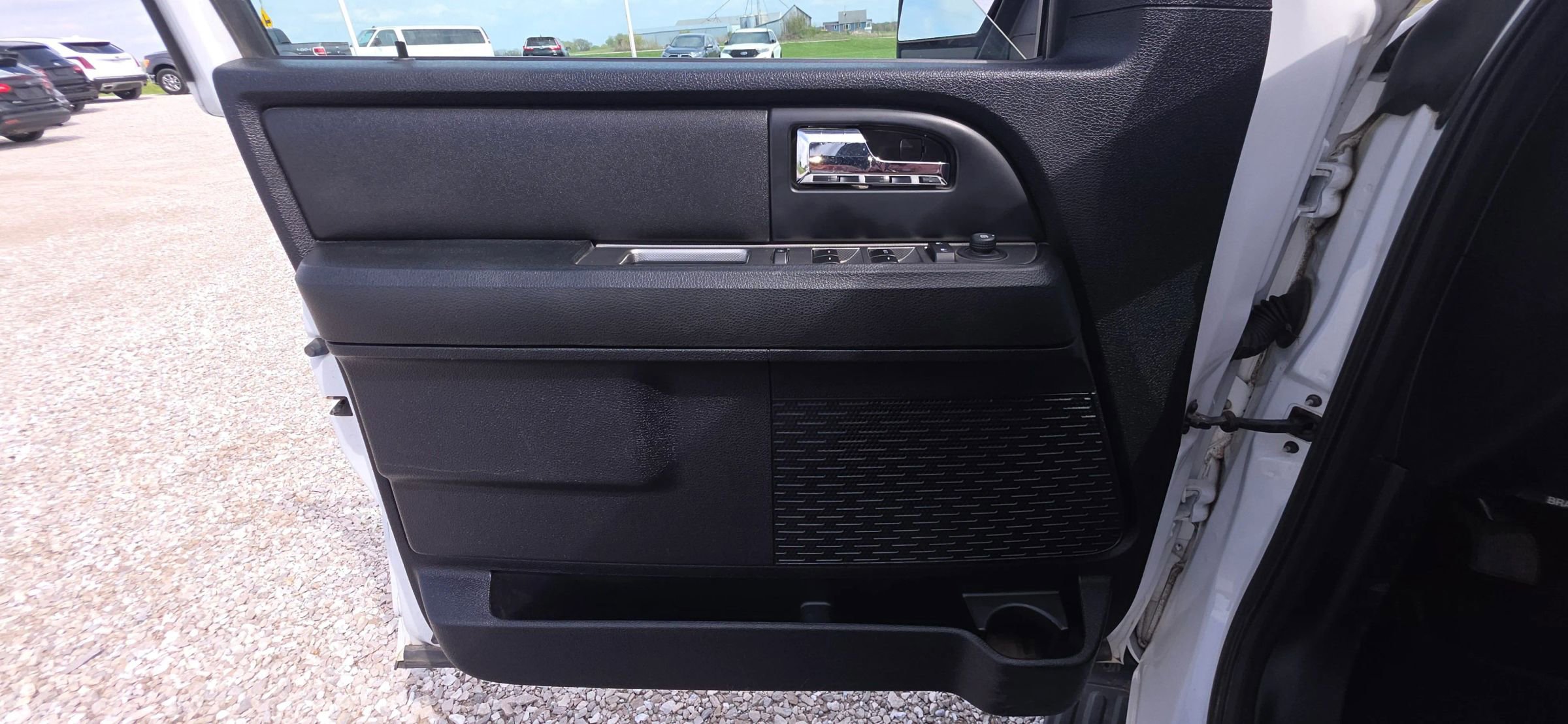 Used 2017 Ford Expedition XL w/ Equipment Group 101A AWD/4WD image 14