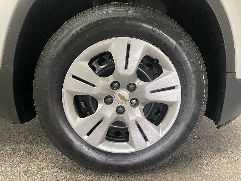 Used 2018 Chevrolet Trax LS image 24