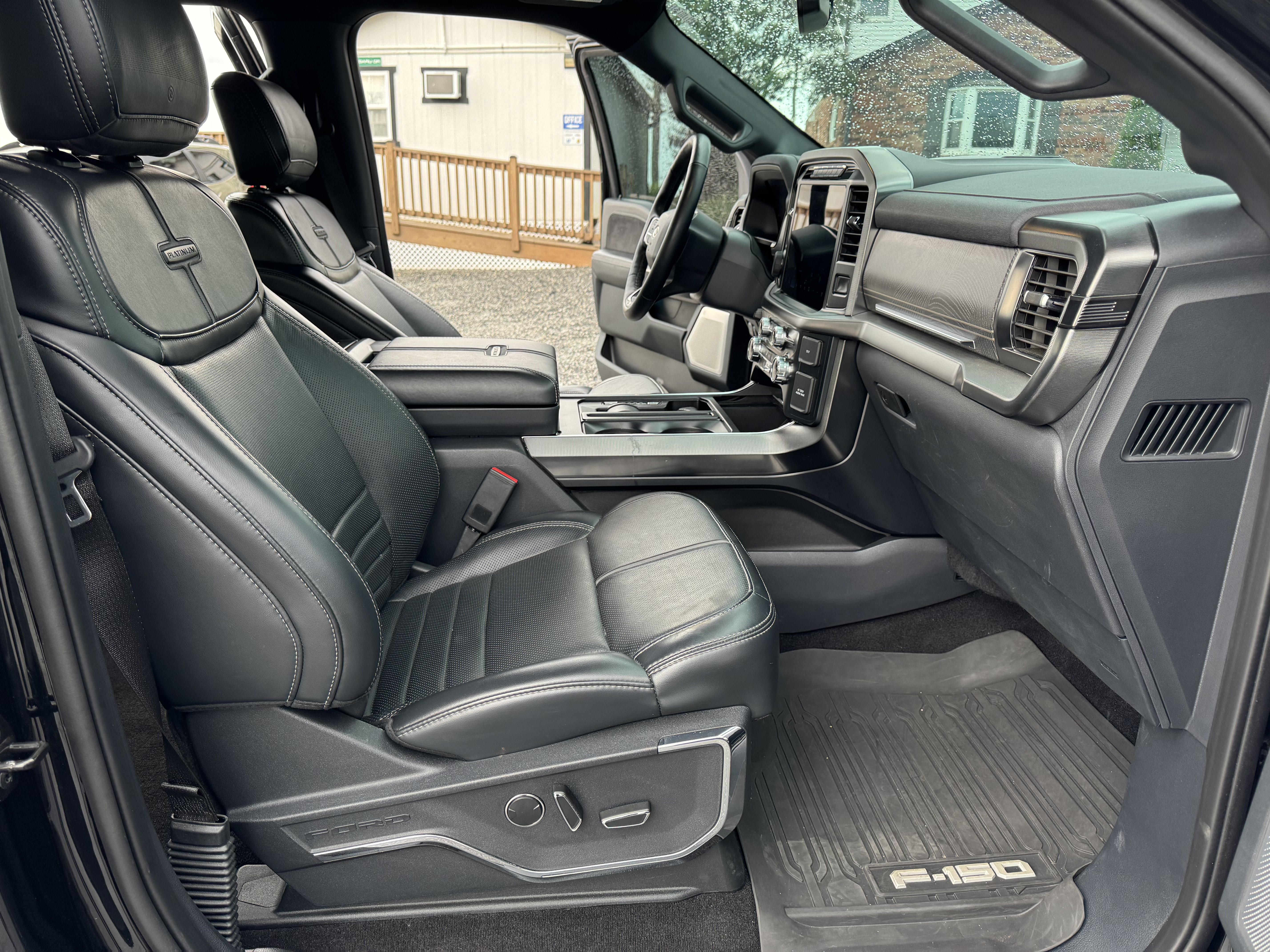 Used 2022 Ford F150 Platinum w/ Equipment Group 701A High image 11