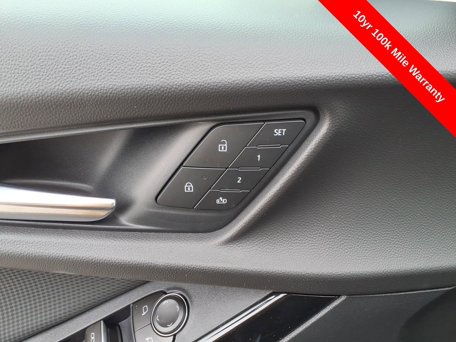 New 2026 Chevrolet Equinox RS w/ Convenience Package III FWD image 15
