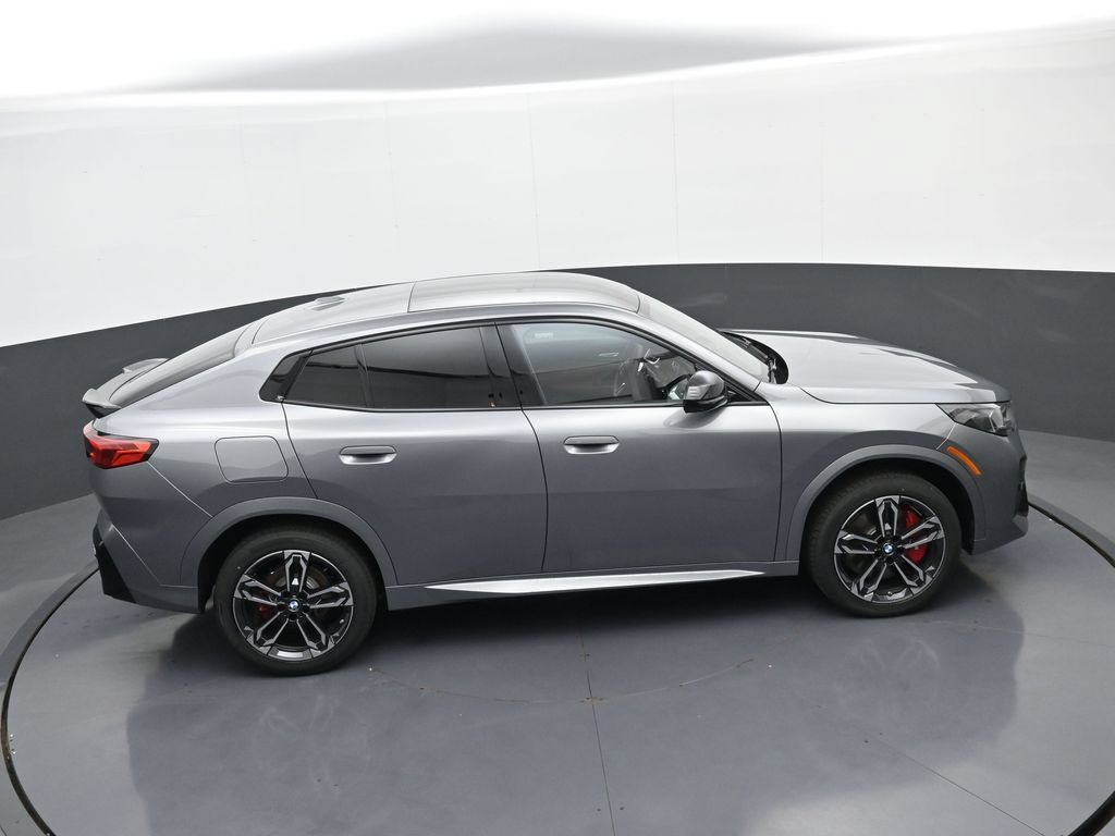 New 2026 BMW X2 xDrive28i w/ Technology Package AWD/4WD image 36