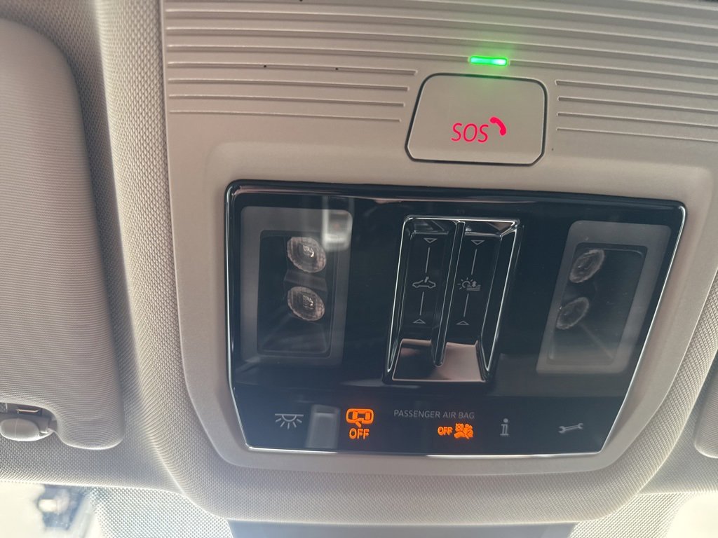 Certified 2025 Volkswagen Atlas SEL image 25