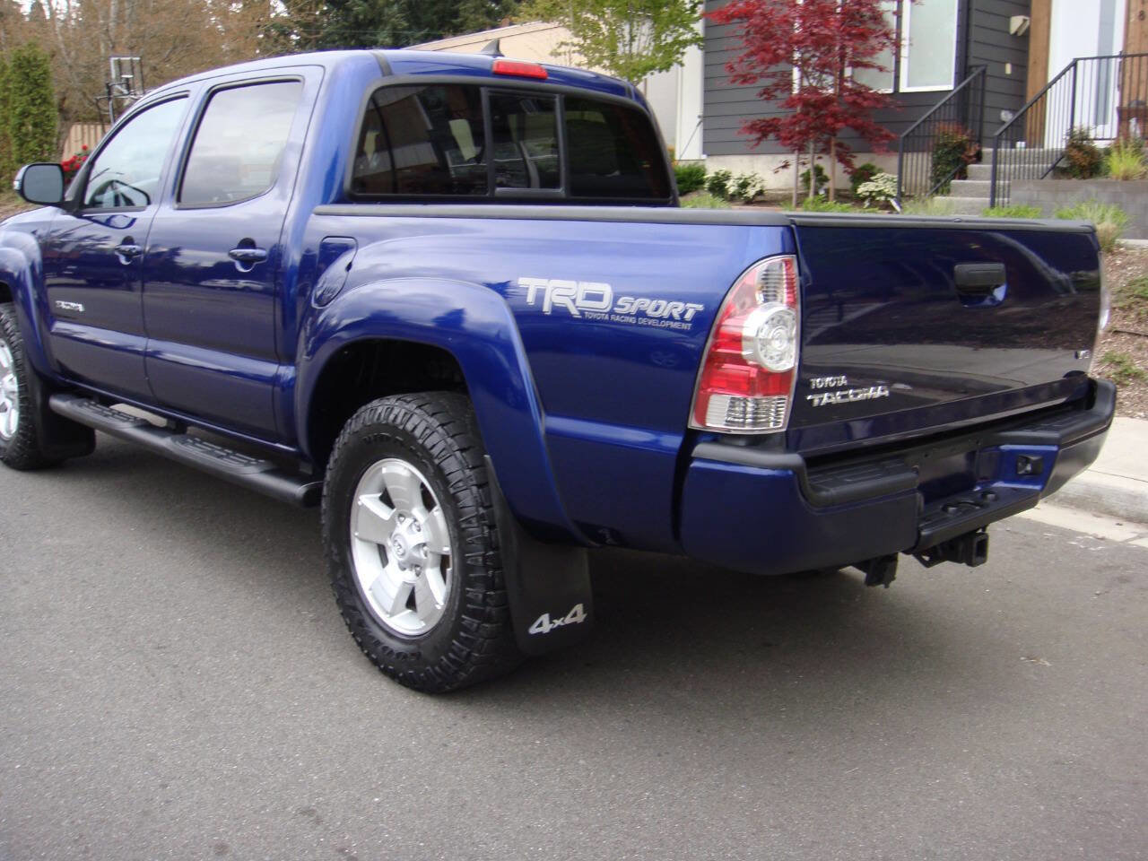 Used 2015 Toyota Tacoma 4x4 Double Cab w/ TRD Sport Package image 11