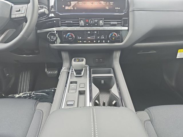 New 2026 Nissan Pathfinder SV image 3