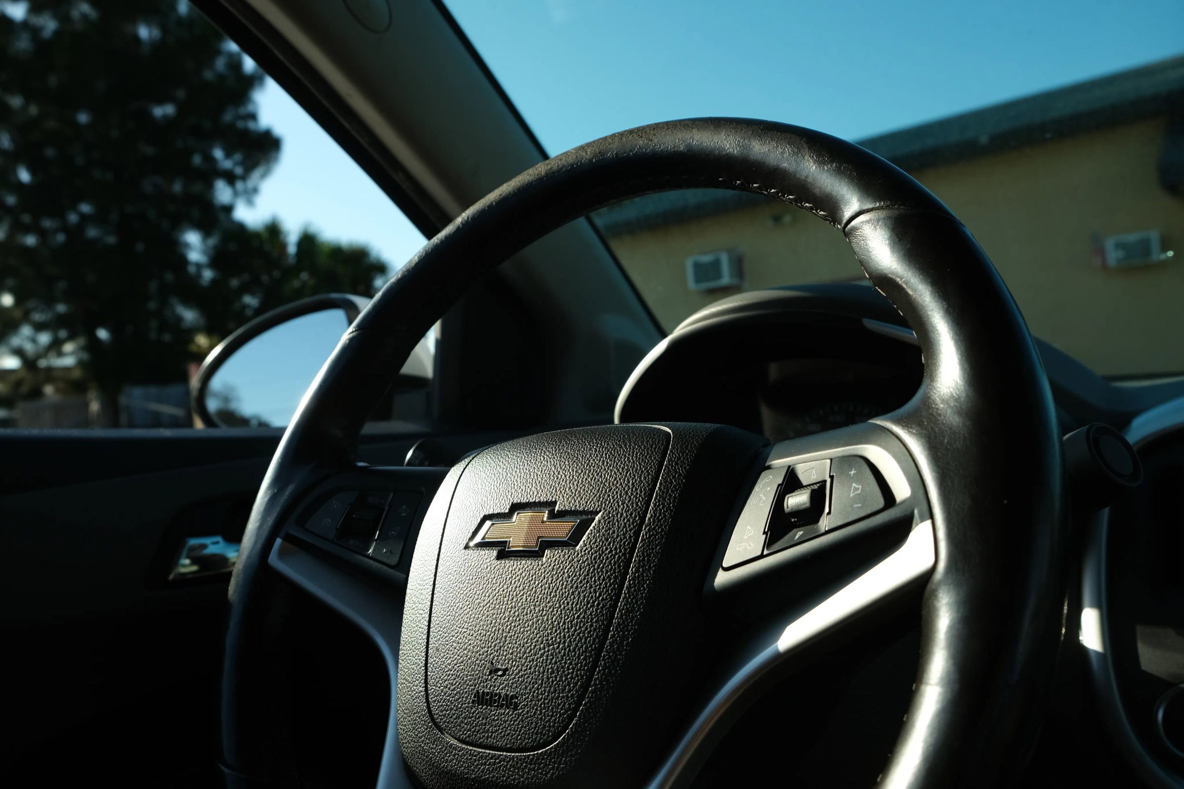 Used 2018 Chevrolet Sonic Premier w/ Driver Confidence Package image 34