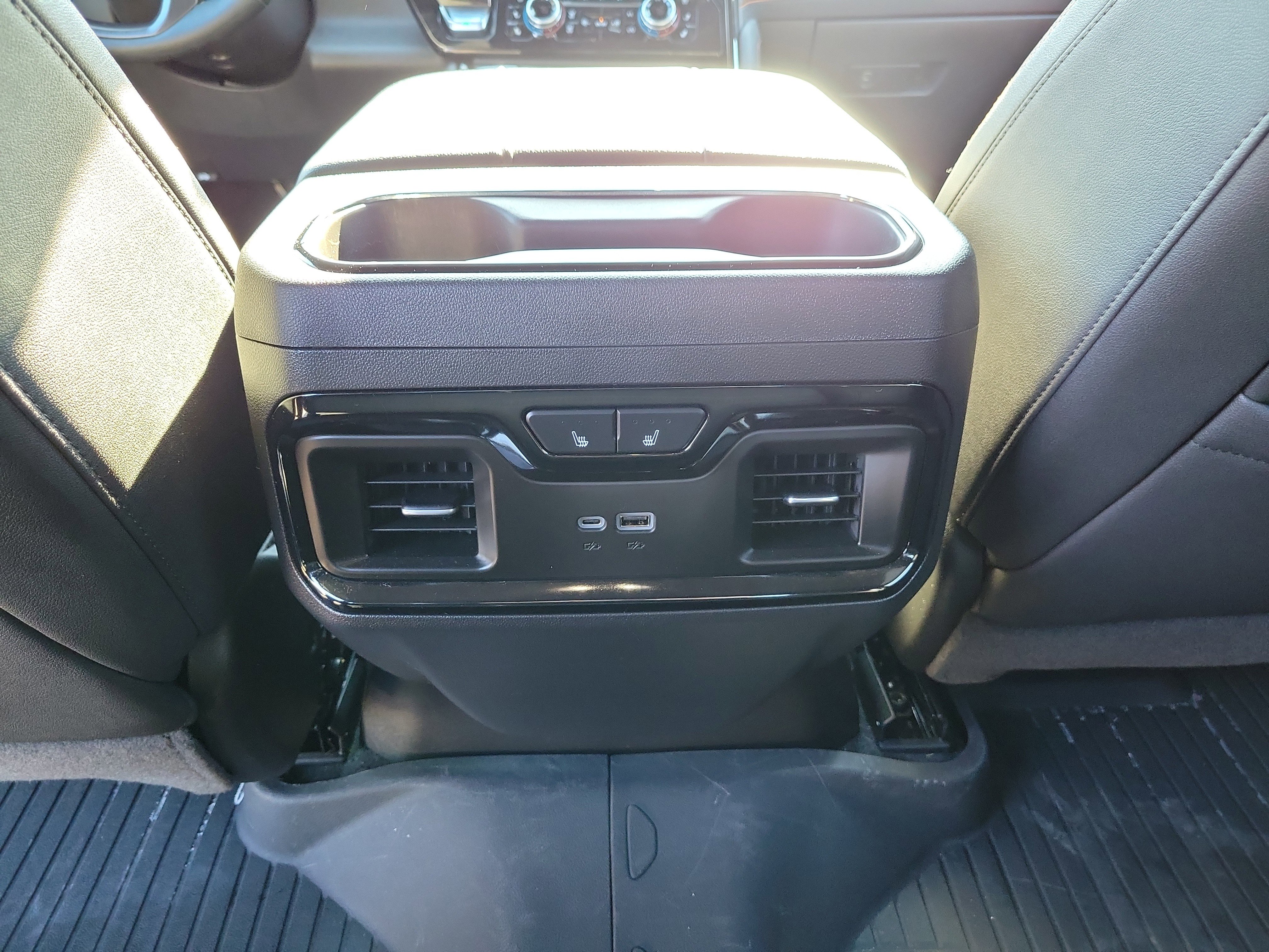 Certified 2025 GMC Sierra 1500 AT4 w/ AT4 Premium Package image 12